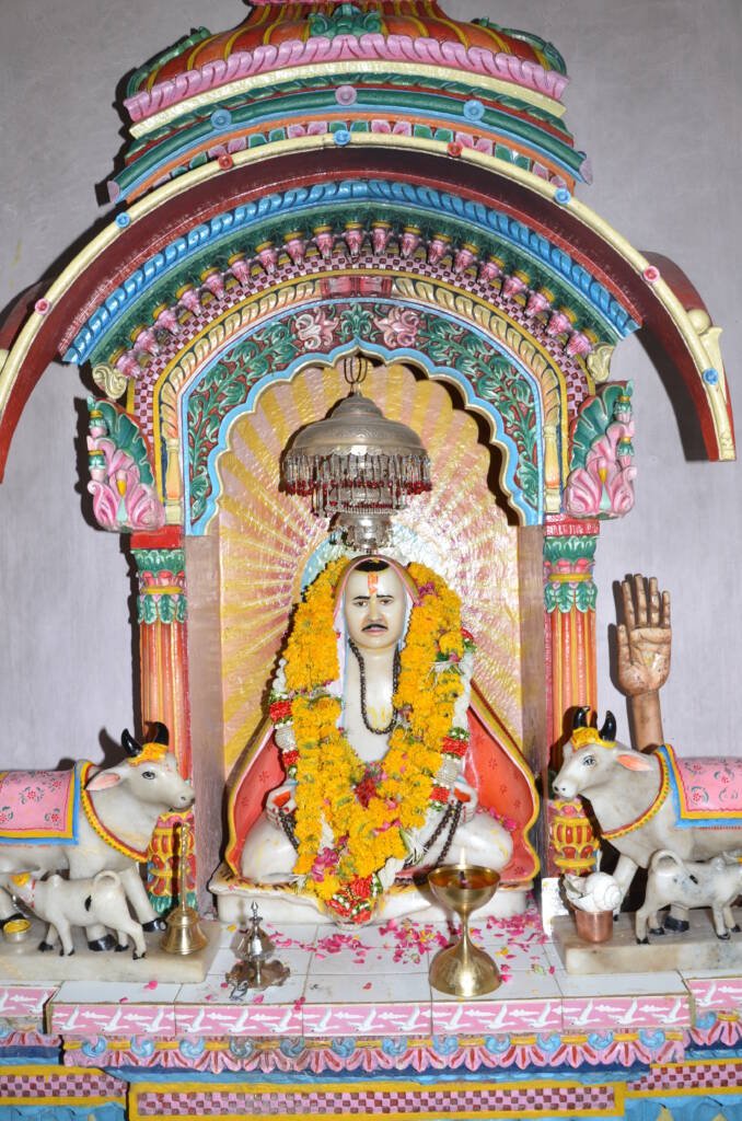 श्री राजेश्वर भगवान जीवन परिचय rajeshwardham.com rajeshwardham.com