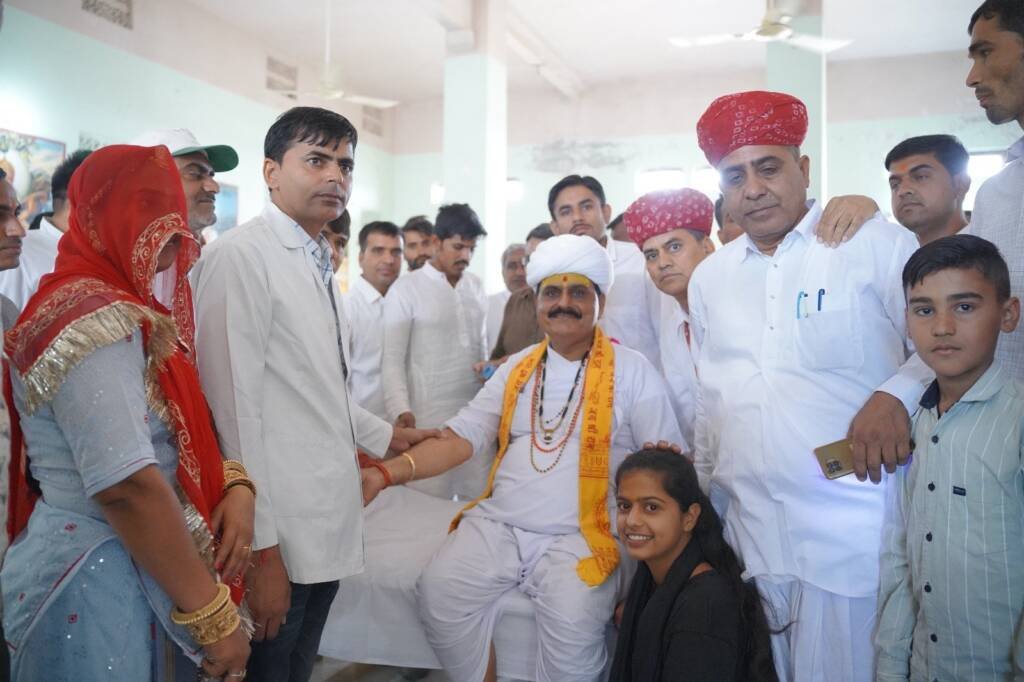 रक्तदान शिविर rajeshwardham.com rajeshwardham.com