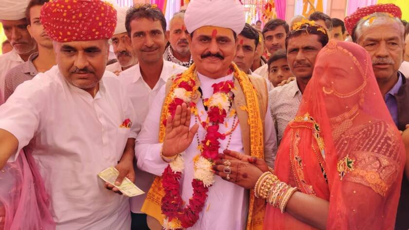 महंत श्री दयाराम जी महाराज का आशीर्वादमय उपस्थिति rajeshwardham.com rajeshwardham.com